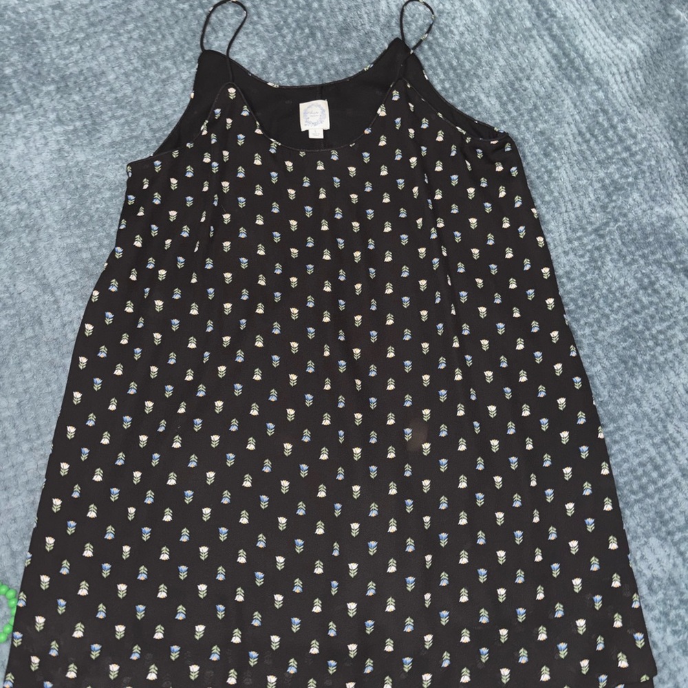 Black Sleeveless Dress with Pattern